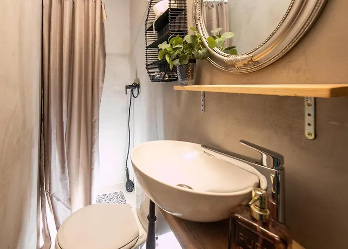 -alba Vikendica Donji Okrug (Ciovo)